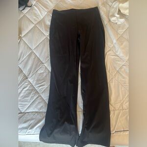 Black lululemon pants